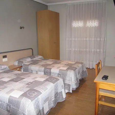 Puerta La بيت ضيافة تورذيسييّس