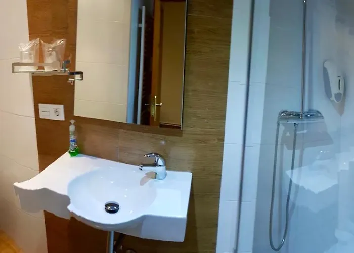 Pensión Puerta La 2*