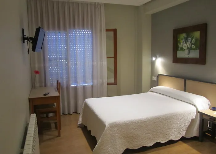 Puerta La Pensión 2*